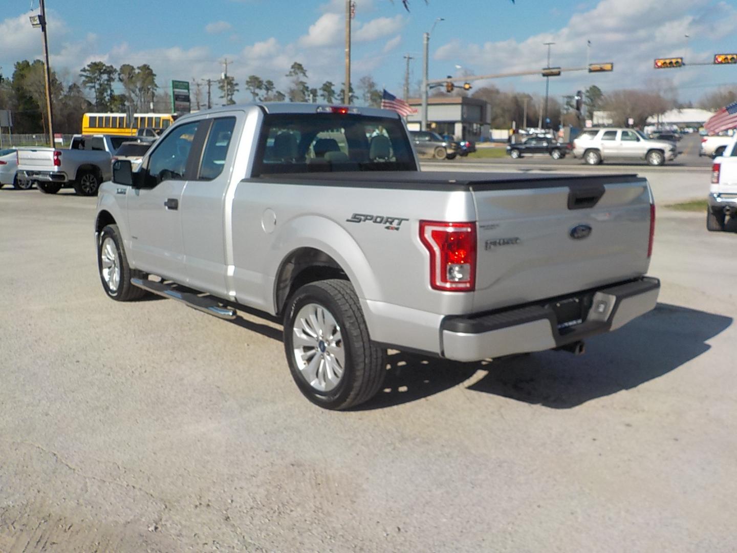 2016 Silver /Gray Ford F-150 (1FTEX1EP8GK) with an Ecoboost engine, Automatic transmission, located at 1617 W Church Street, Livingston, TX, 77351, (936) 327-3600, 30.710995, -94.951157 - ONE OWNER!! 4X4! Clean truck! - Photo#5